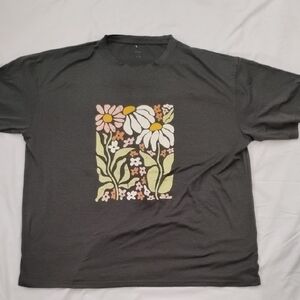 Plus Size Floral Tshirt